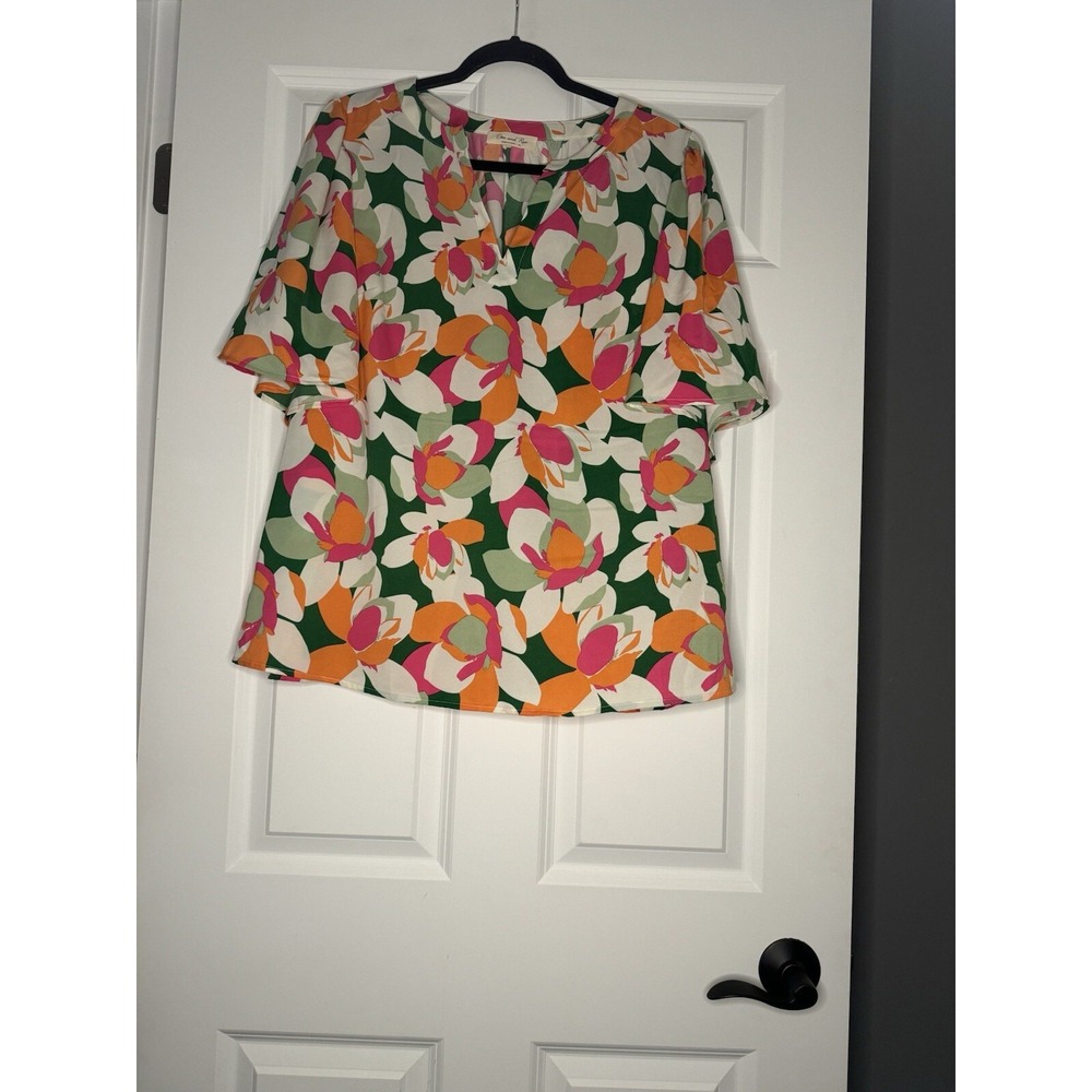 Doe And Rae Plus Size Vibrant Floral V Neck Ruffle Sleeve Top 1xl